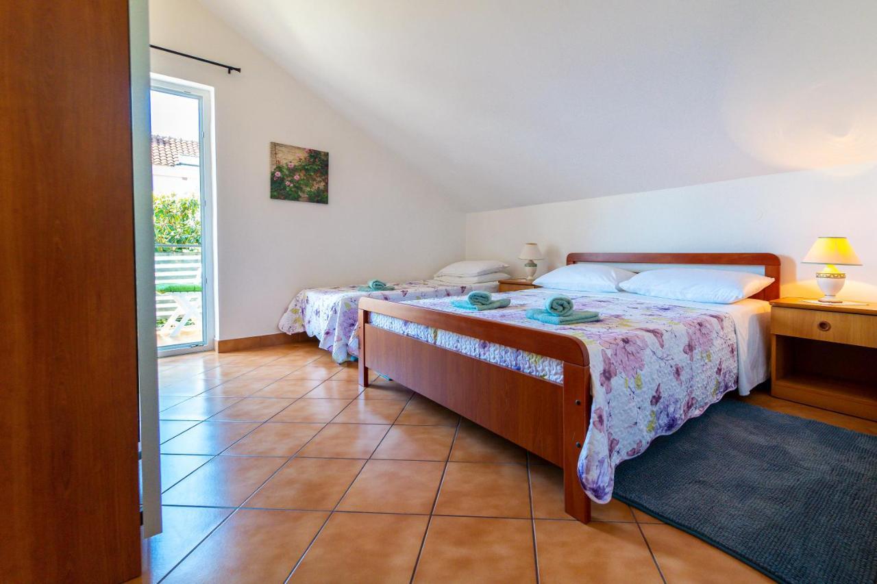 Apartment Nada Petrcane Luaran gambar