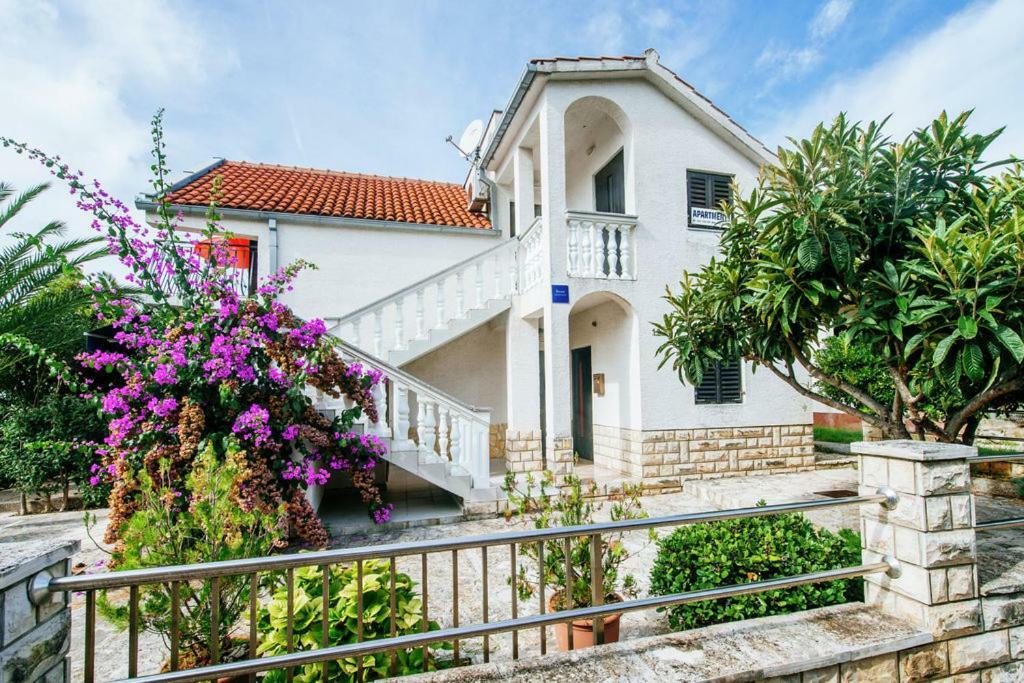 Apartment Nada Petrcane Luaran gambar